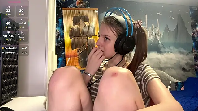 Elira_Breeze's cam snapshot