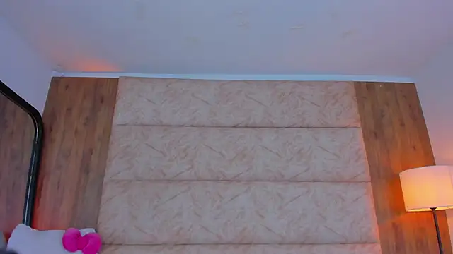 Antonella_Russo1's cam snapshot