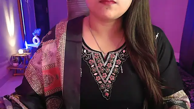 Mitikaa live sex cam