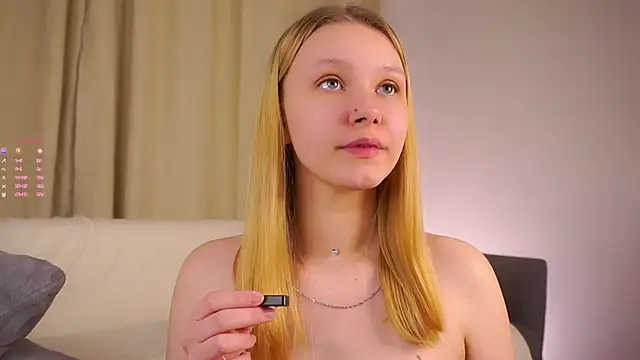 ElissaGlod live sex cam