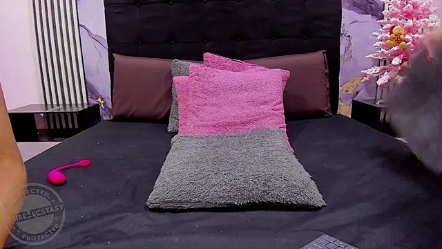 Desire_Ecstasy's cam snapshot