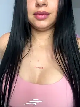 lucy_grey25's cam snapshot