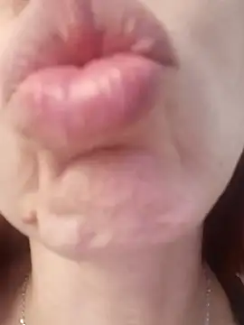 Emi_Rosee's cam snapshot