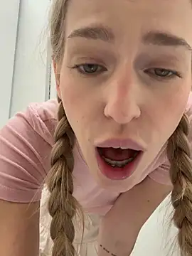 kira_mia's cam snapshot