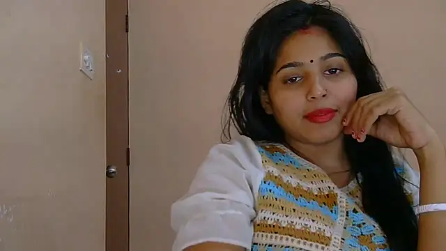Cute-Simmi69 live sex cam