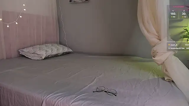 Lia_Sweett_'s cam snapshot