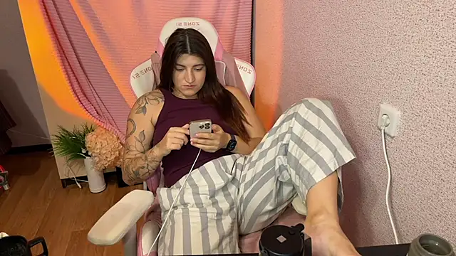 Katrin__kiss's cam snapshot