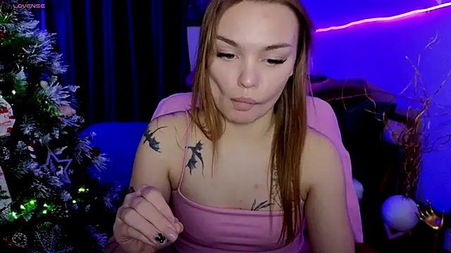 KitsyMoore's cam snapshot