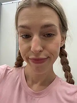 kira_mia's cam snapshot