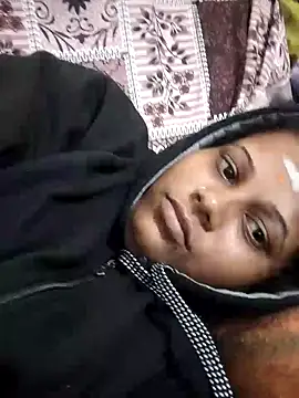 sweetqueen143 live sex cam