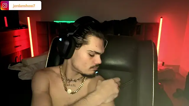 JordanShow's cam snapshot