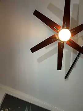 Hornyblond_Bella's cam snapshot