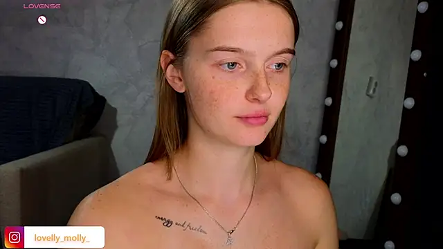 Lovelly_molly1's cam snapshot