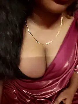 Keerthee_'s cam snapshot