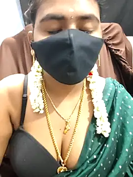 Tamil_Lotus's cam snapshot