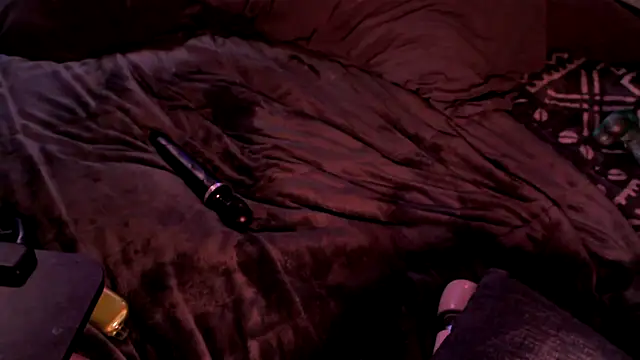 SpunsieLove live sex cam