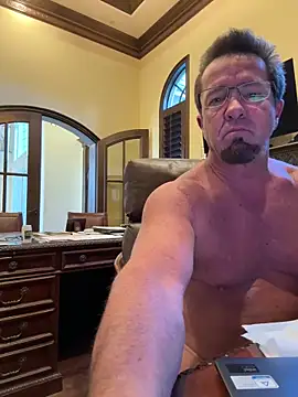 sluttydylan live sex cam