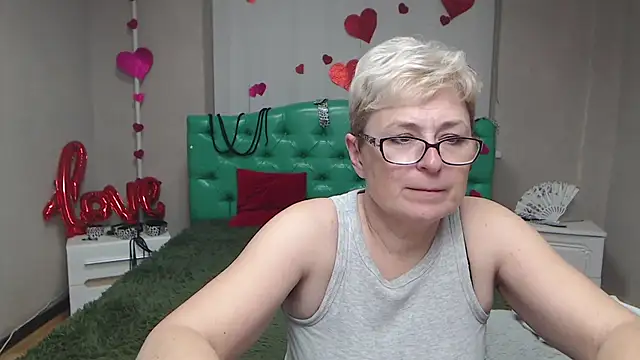 EmiliaGree's cam snapshot