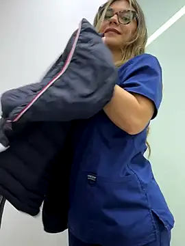 alicee16 live sex cam