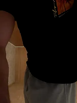 Youngmuscelfit9 live sex cam