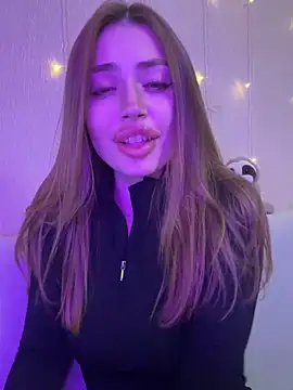 Elizabeth_Tay's cam snapshot