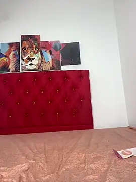 SweetLatiin_ live sex cam