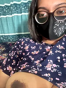 Saguphtah_Chattergy_22's cam snapshot