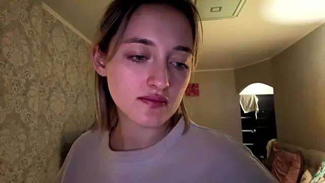 Emily_lyy's cam snapshot