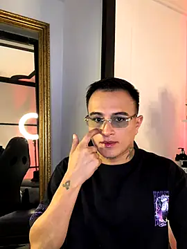 LiamDeep's cam snapshot