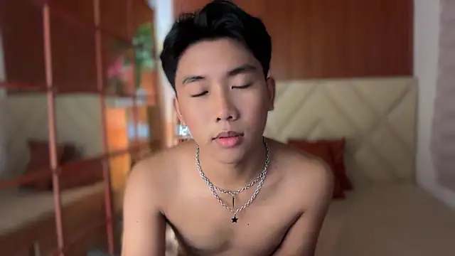 dangerzone0122's cam snapshot