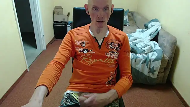 k74robert's cam snapshot