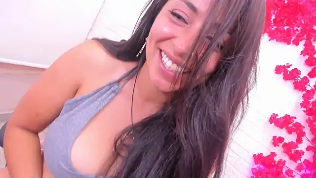 Aisha_09's cam snapshot