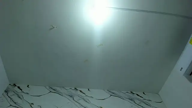 _Emma_whiitee_'s cam snapshot