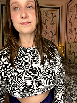 Lally_Girasole's cam snapshot