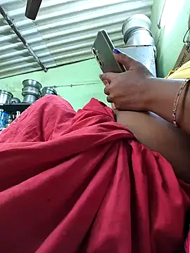 Tamilselviroja- live sex cam
