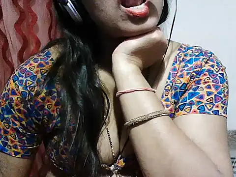 RukminiNew's cam snapshot