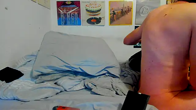 cloudyystar666's cam snapshot