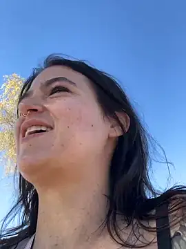 SafeinouterSpace's cam snapshot