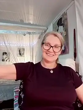 irinamaux live sex cam