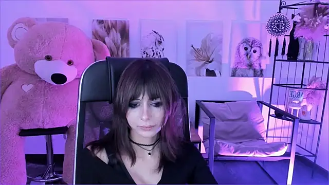 CrystallBloom live sex cam