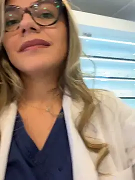 alicee16 live sex cam