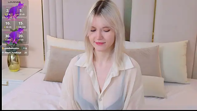 NellieLoyns's cam snapshot