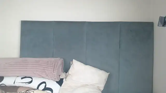 Jah-Queen's cam snapshot