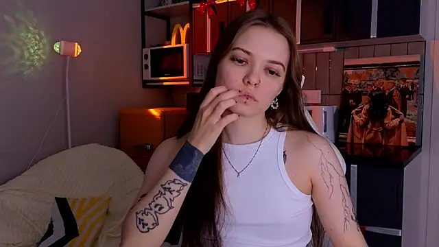 doll_lol_'s cam snapshot