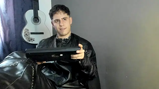 Antonello_Vannucci live sex cam