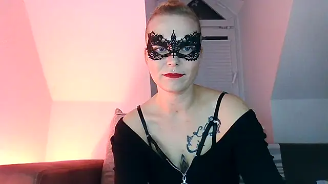 Vulva_Koenigin97's cam snapshot