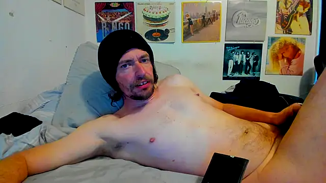 cloudyystar666's cam snapshot