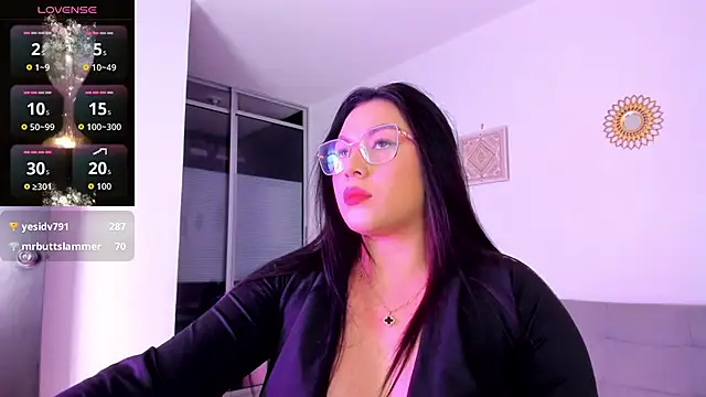 emily-777 live sex cam