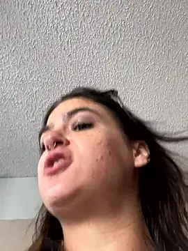 SafeinouterSpace's cam snapshot