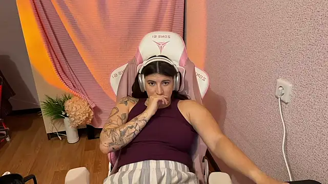 Katrin__kiss's cam snapshot